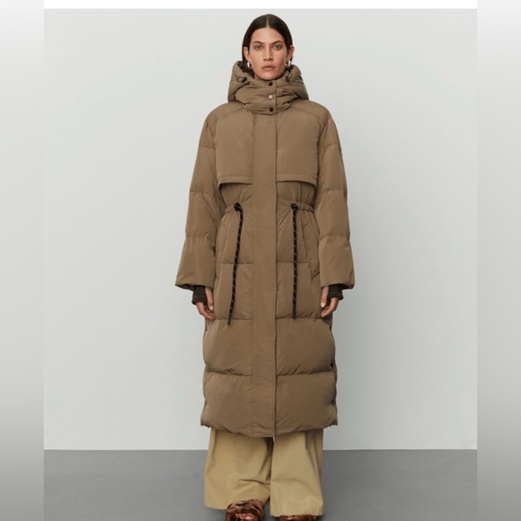 2nd day Jackets & Blazers - NWT 2nd Day Women's Beige Puffer Coat